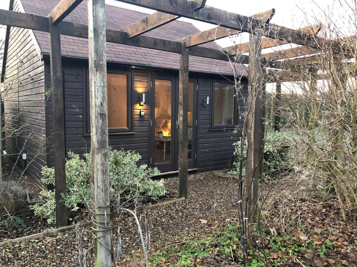 Garden Studio Benson Экстерьер фото