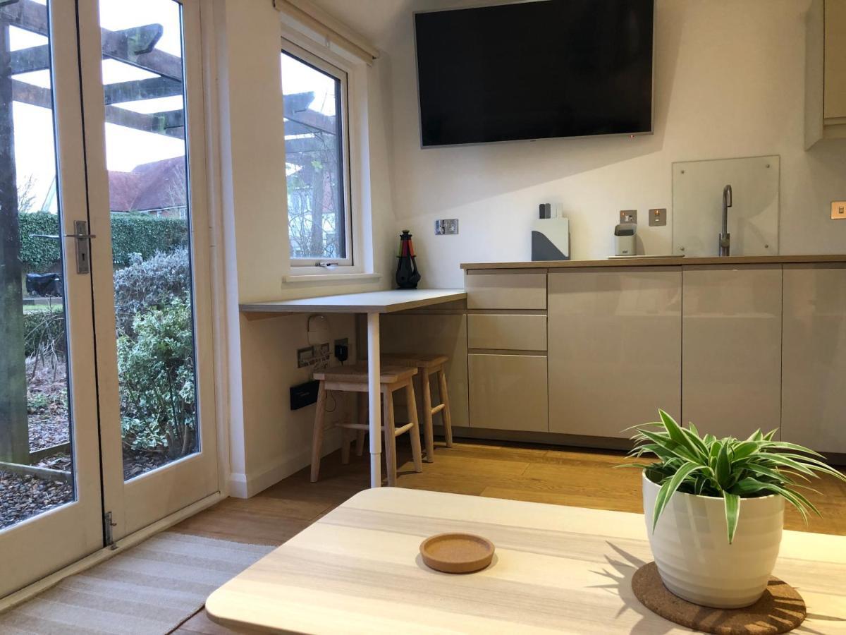 Garden Studio Benson Экстерьер фото